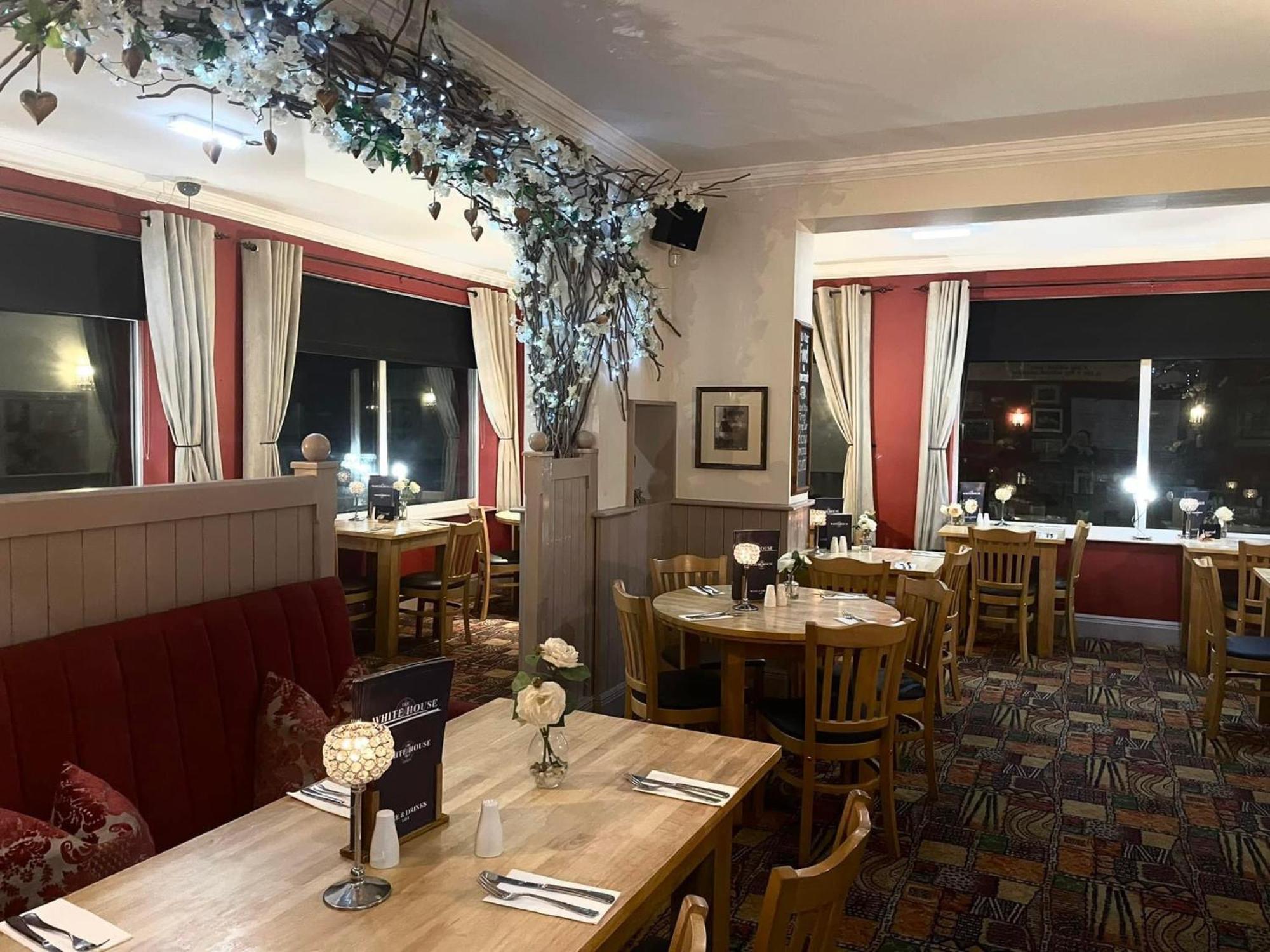 The White House Inn - Whitby Exterior photo